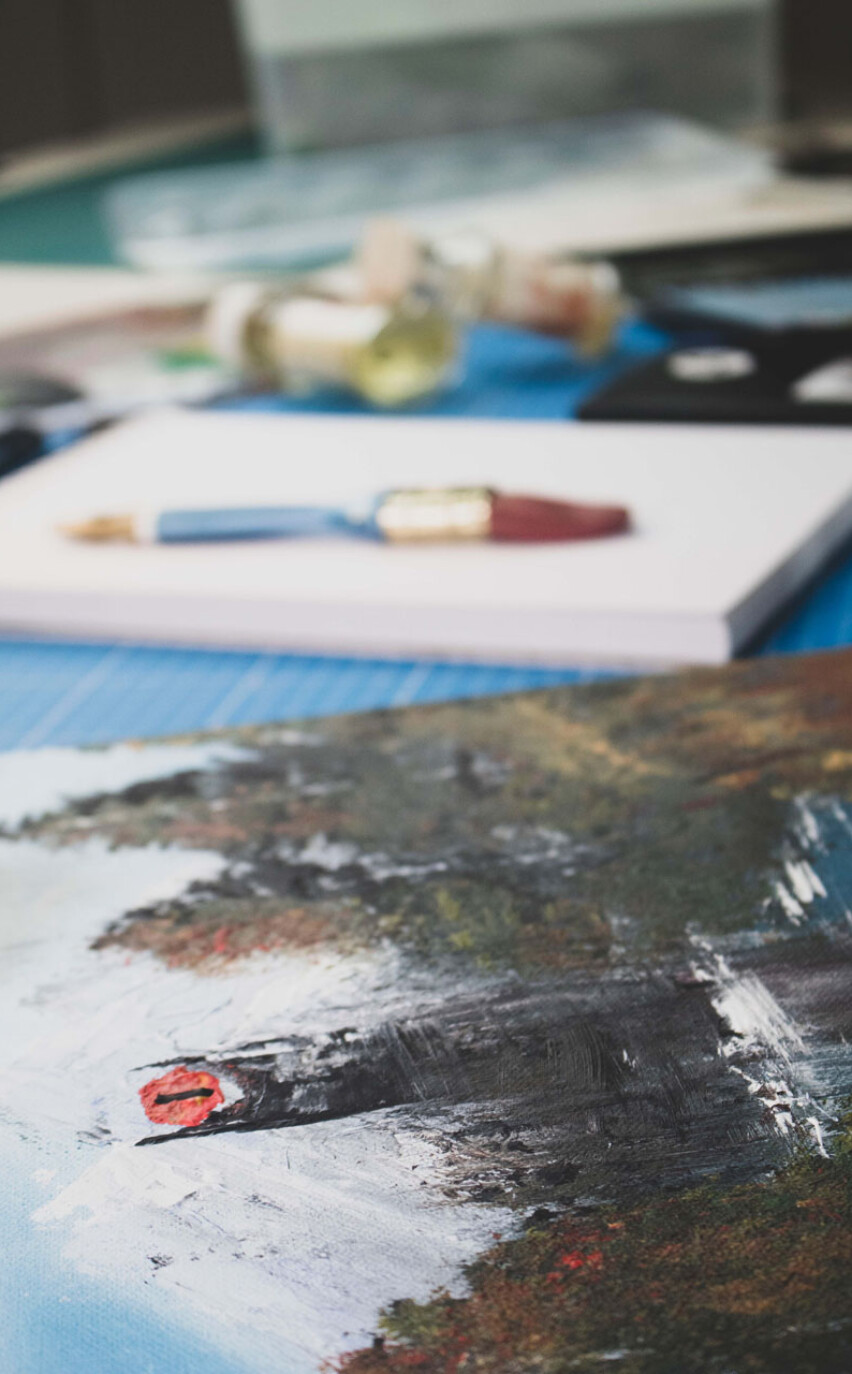 tongue brush painting | Multi Awesome Studio