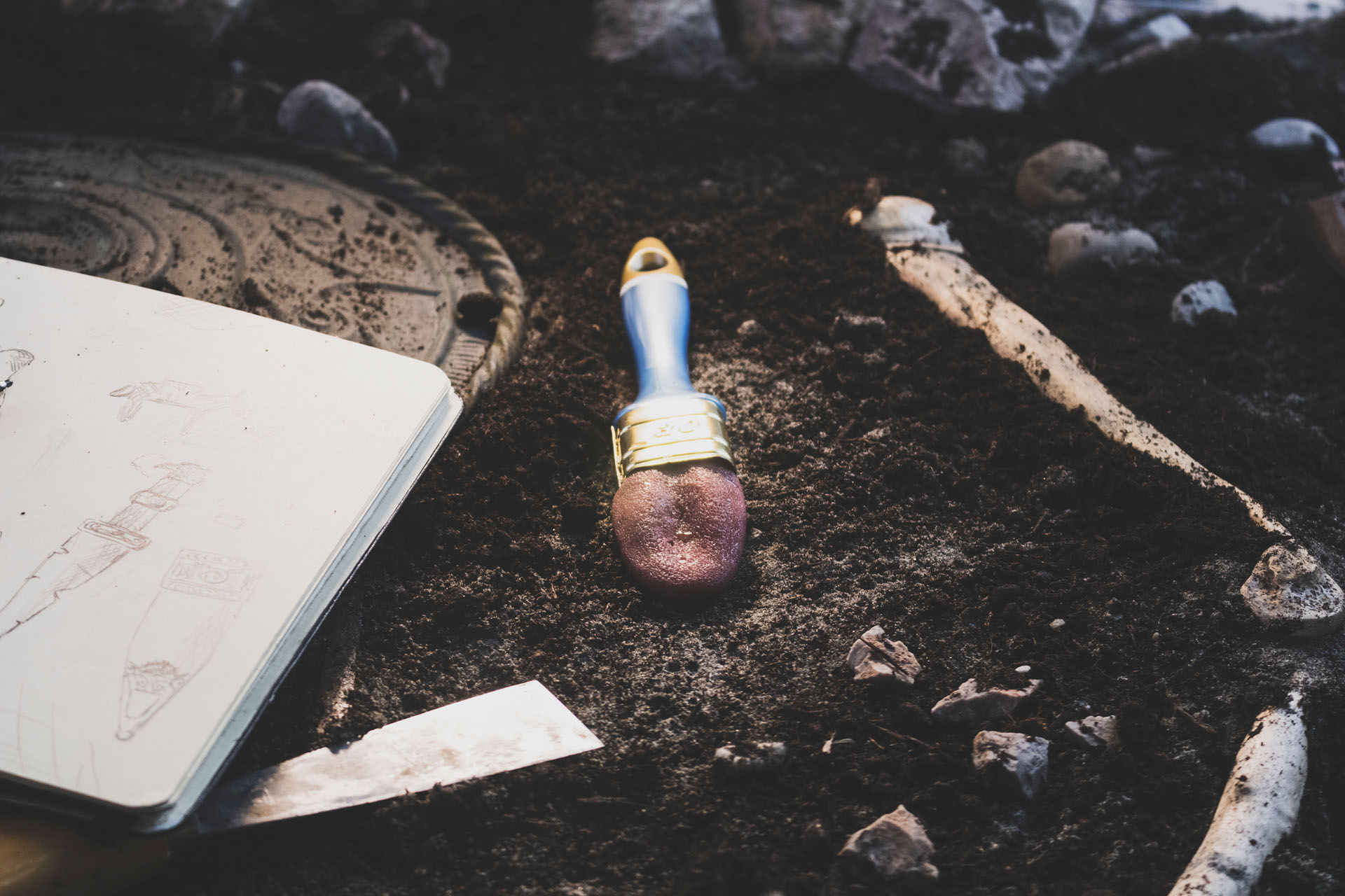 zungenpinsel ausgrabung | Multi Awesome Studio