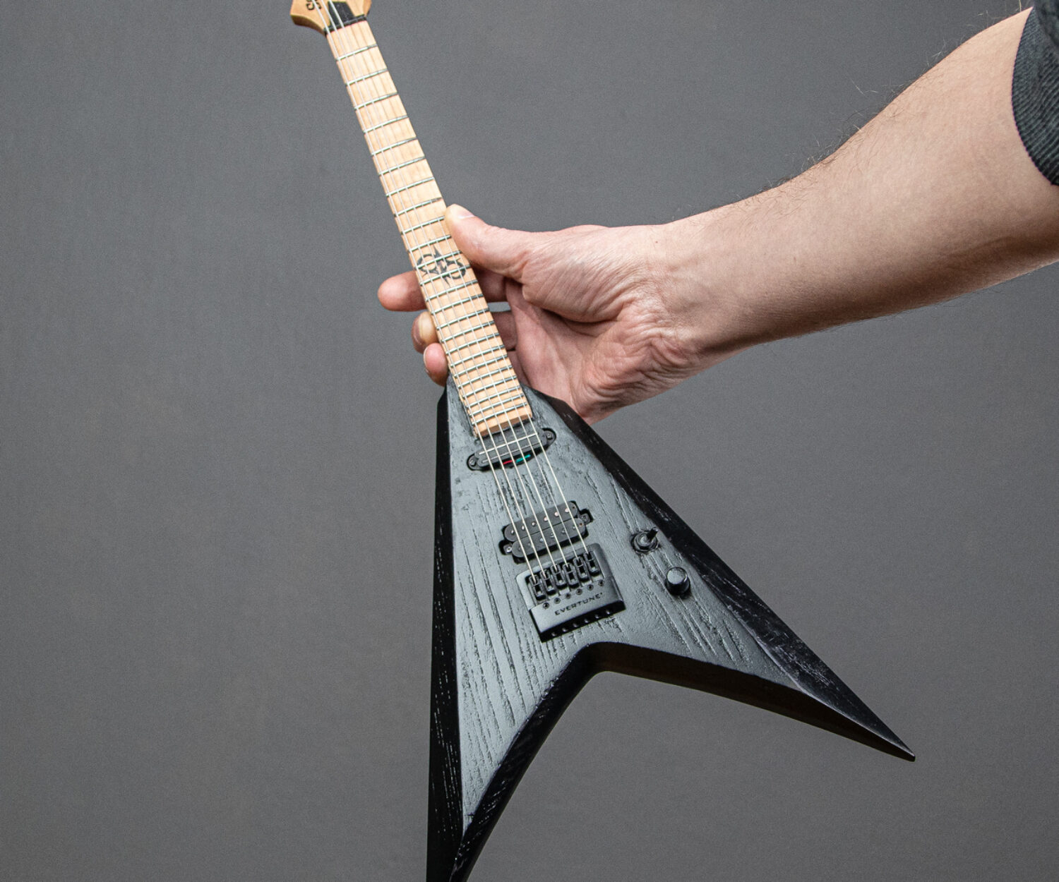 tiny guitar | Multi Awesome Studio